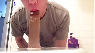 Amateur Blonde guy sloppy dildo deepthroat -On now Unite with in profile&excl;